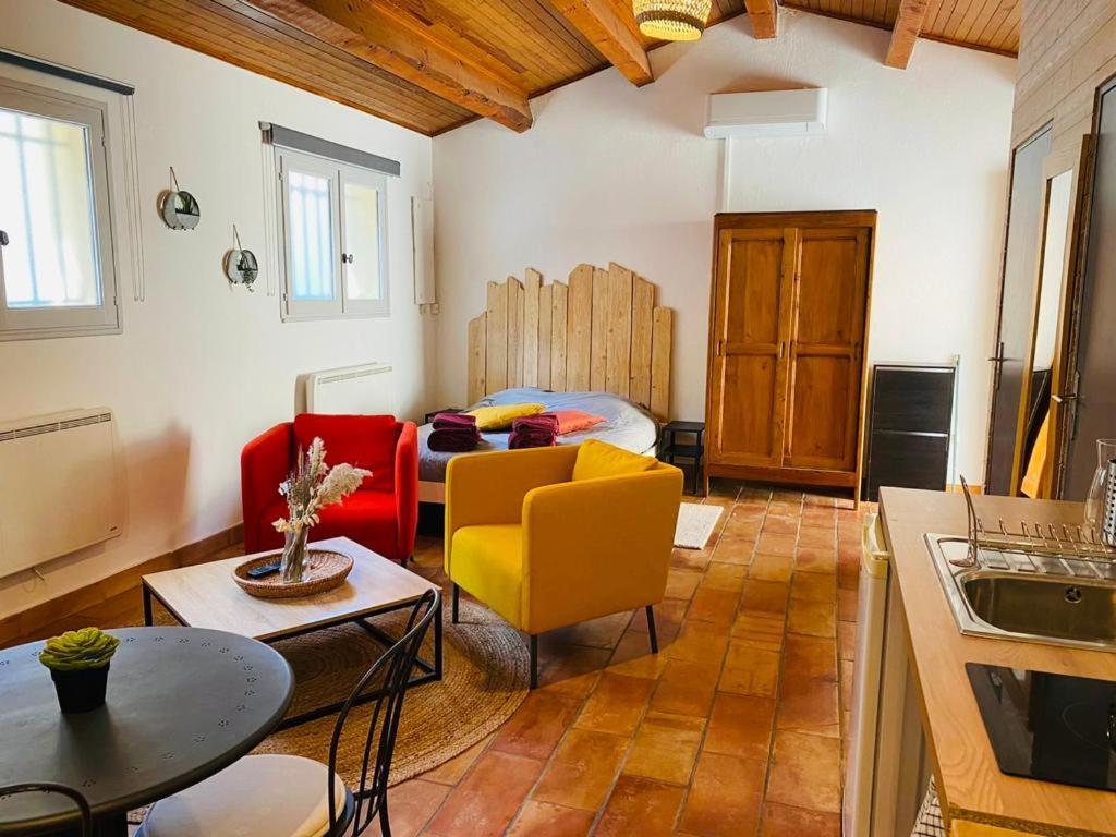 Studio île de la Barthelasse à deux pas du centre Avinhão Exterior foto